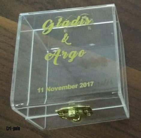 Kotak Cincin Acrylic